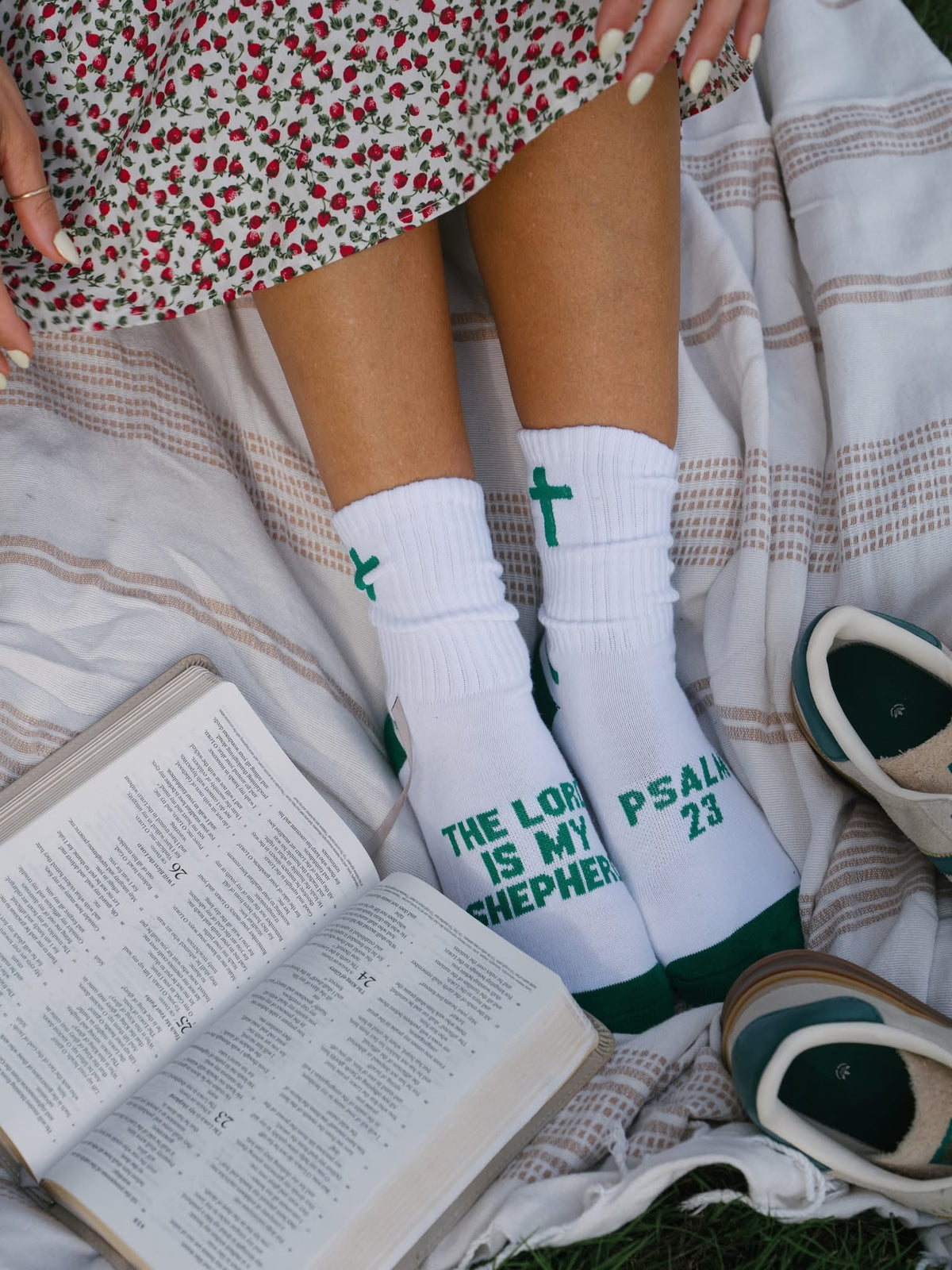 Pathos Socks - The Lord is My Shepherd | White + Pasture Green